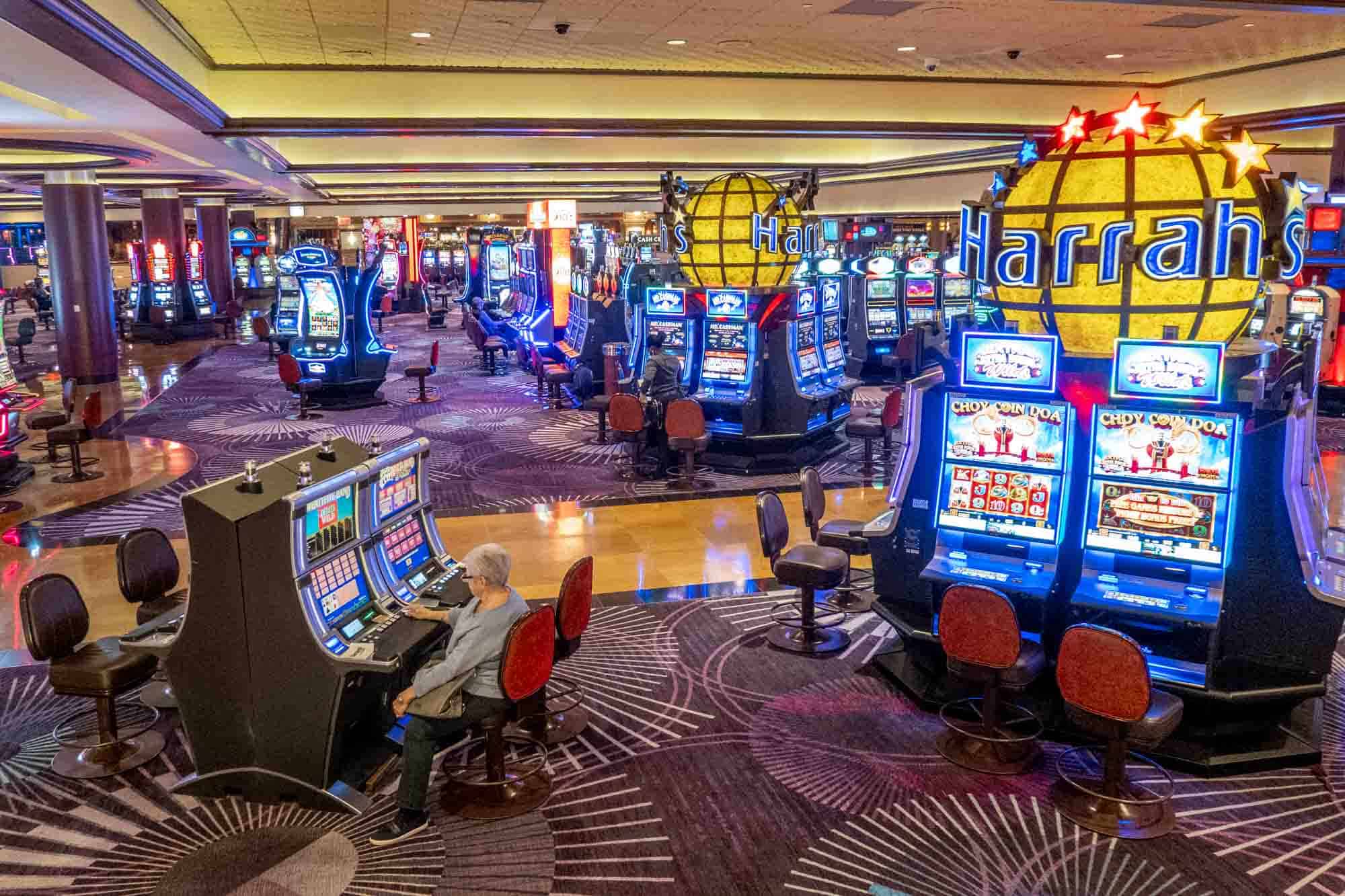 Canlı Blackjack'ta Kombo Stratejileri: Kazancınızı Artırın